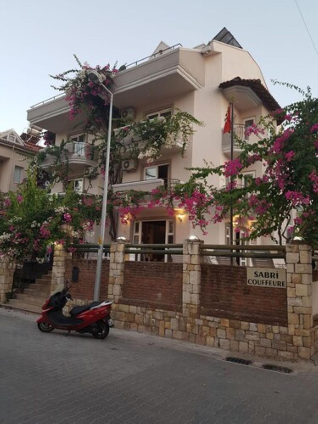 Hotel apartamentowy Selenya
